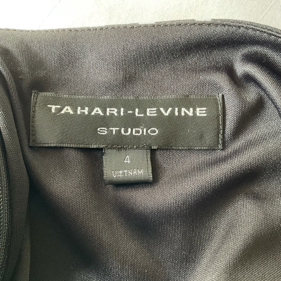 TAHARI Lavine Studio Polka Dot Shift Dress - Picture 8 of 9